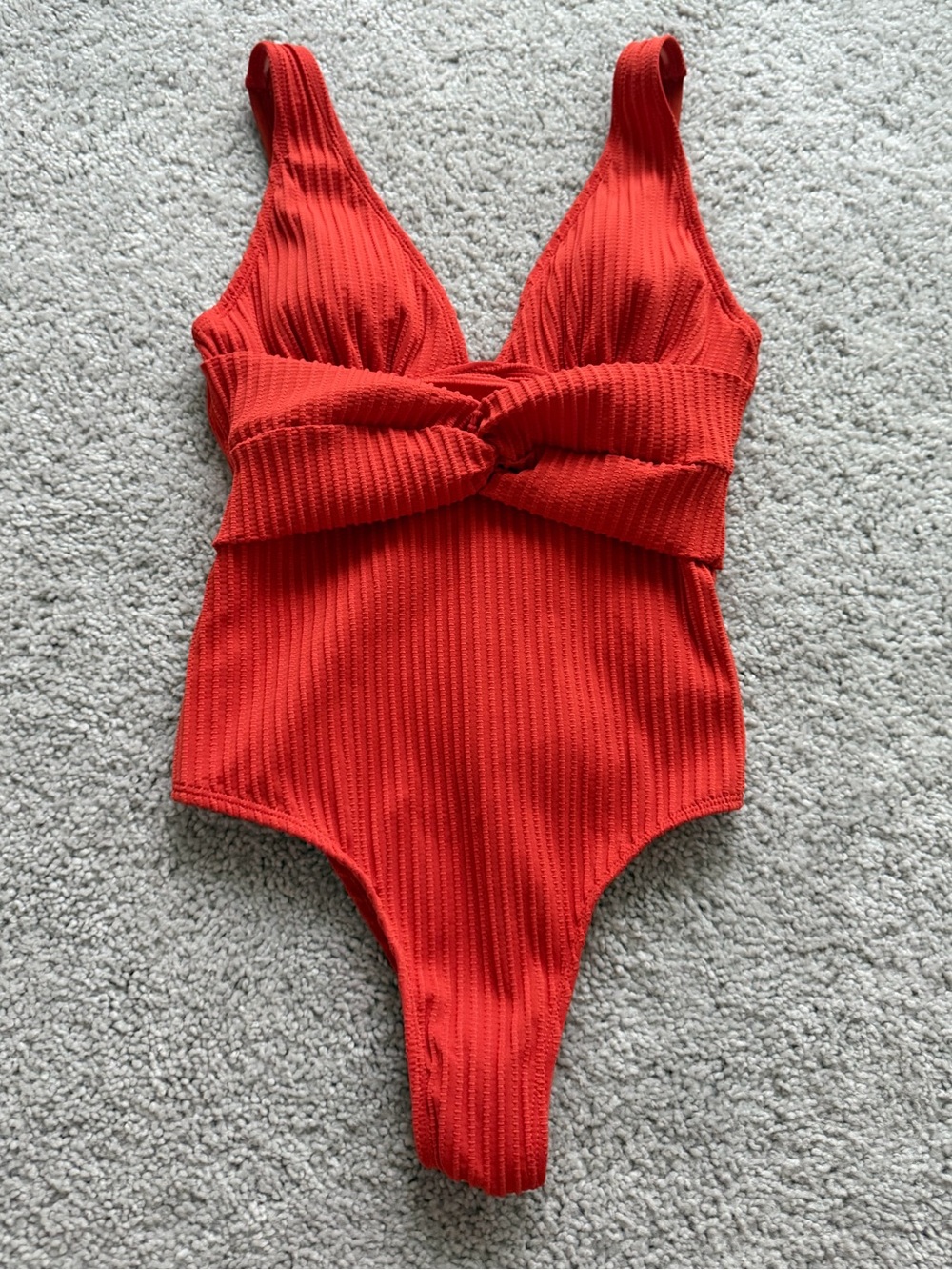CUPSHE Ribbed Twist Front One Piece Swimsuit Size Medium